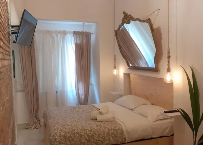 Arco Del Sacramento Casa Vacanze